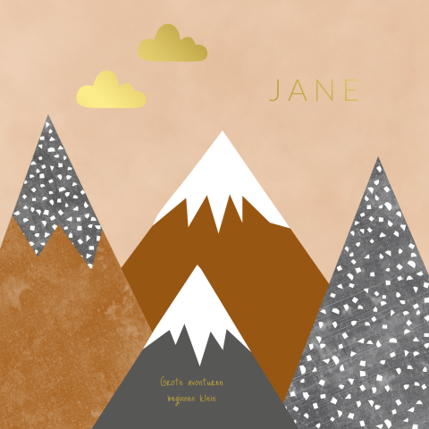 Hip geboortekaartje meisje met bergen en goudfolie wolken